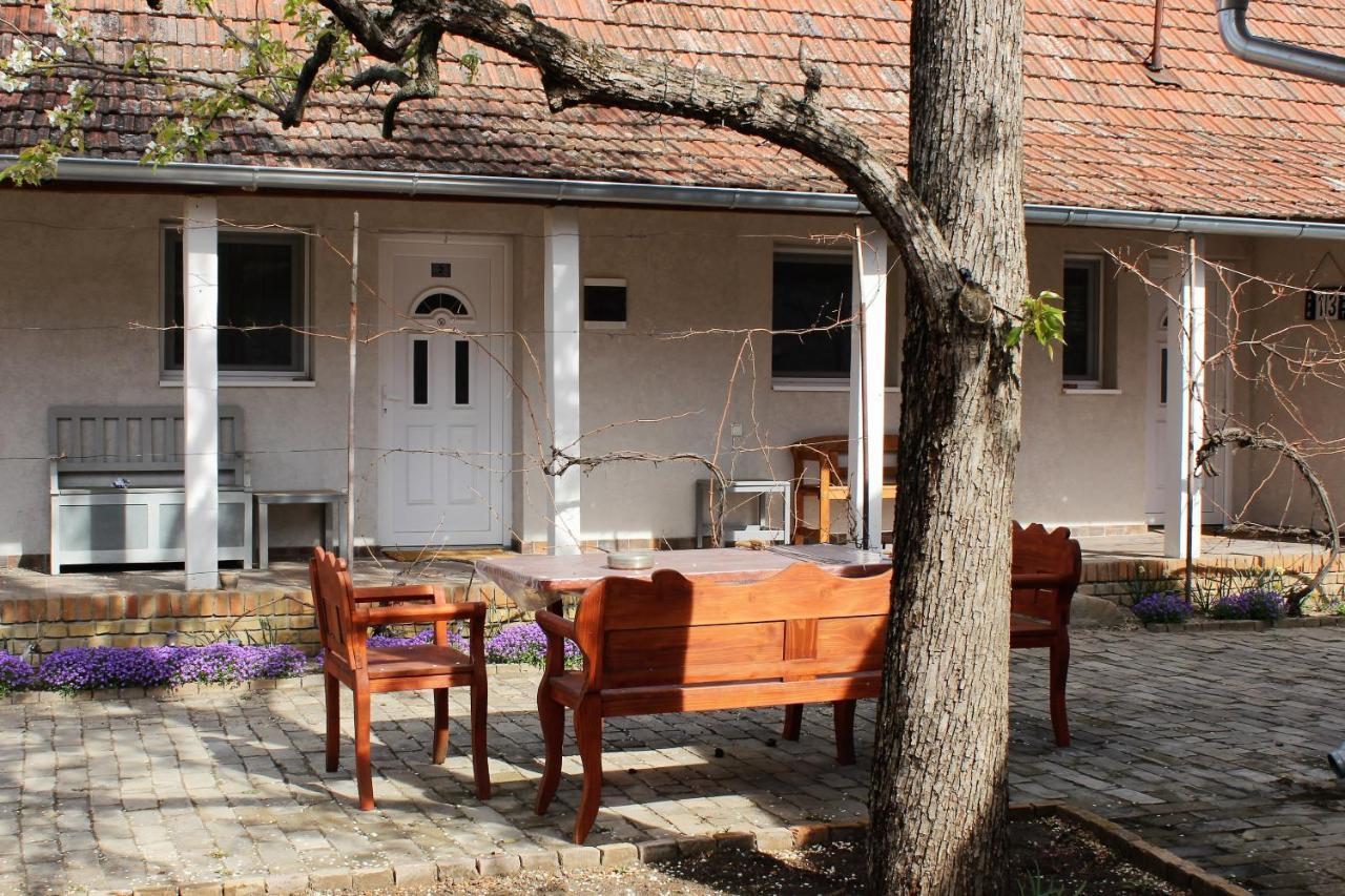 Julia Apartman Pacir Εξωτερικό φωτογραφία